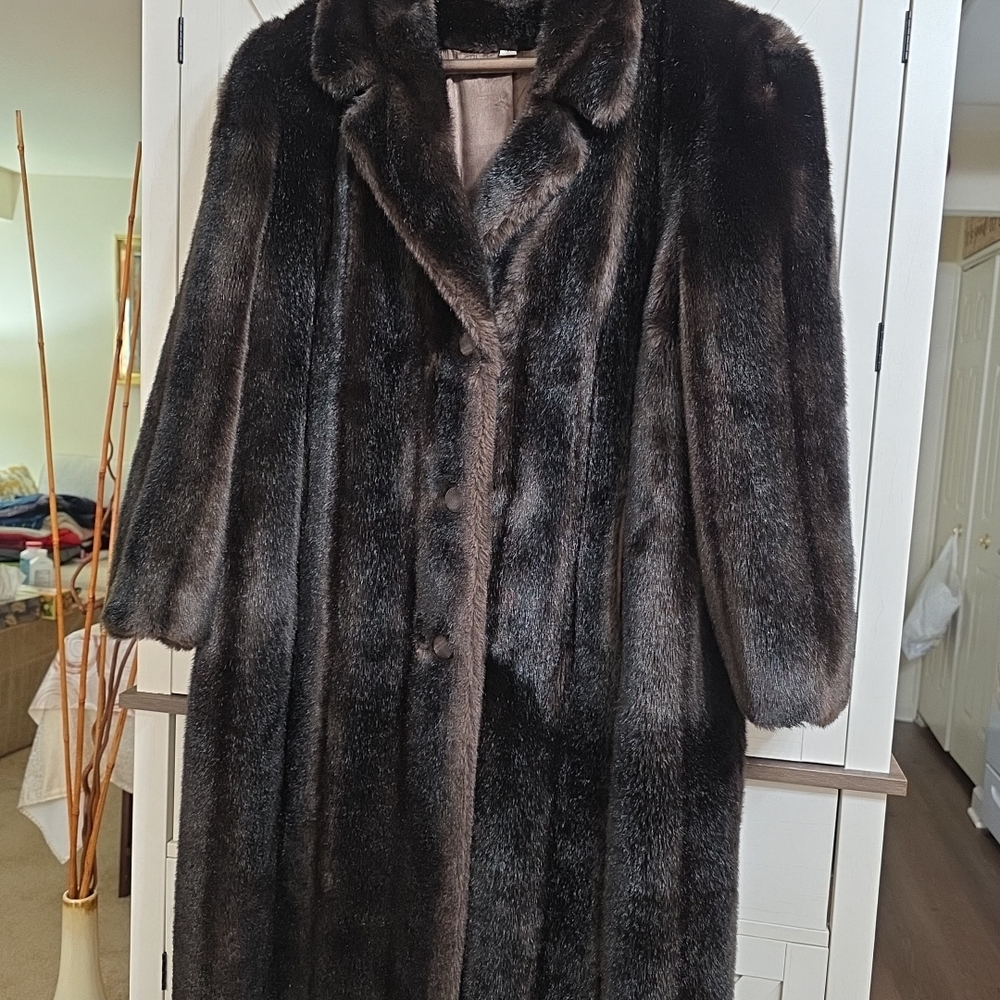 Luxurious Dark Brown Fur Coat